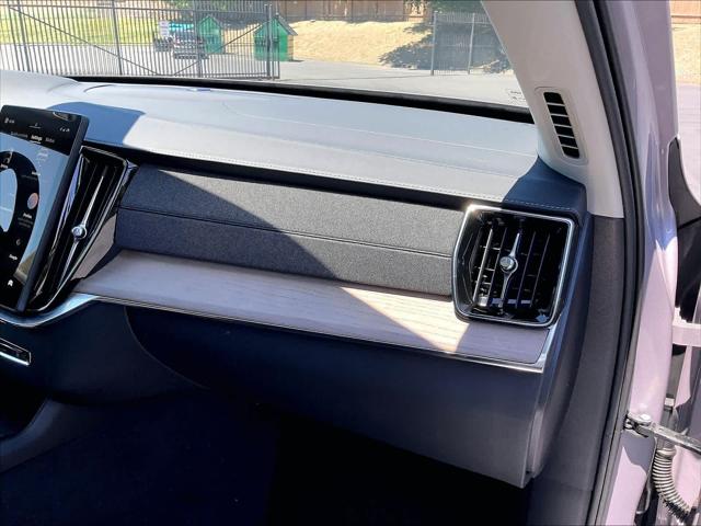 2026 Volvo XC90 Plug-In Hybrid Plus, T8 AWD, Electric/Gasoline, Bright, 7 Seats