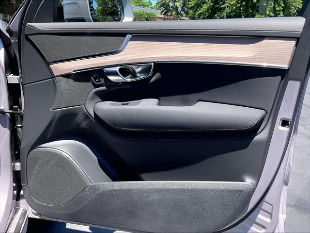 2026 Volvo XC90 Plug-In Hybrid Plus, T8 AWD, Electric/Gasoline, Bright, 7 Seats