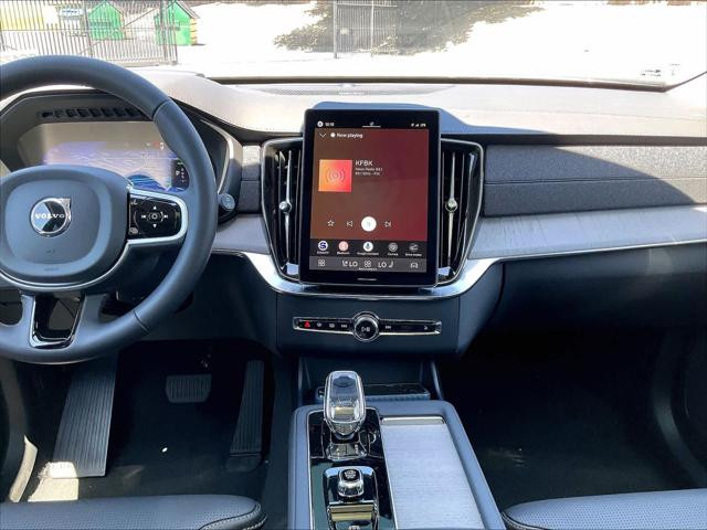 2026 Volvo XC90 Plug-In Hybrid Ultra, T8 AWD, Electric/Gasoline, Bright, 7 Seats