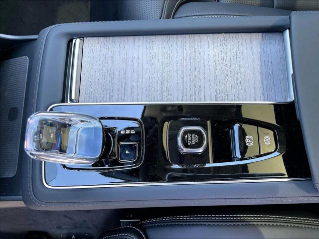 2026 Volvo XC90 Plug-In Hybrid Ultra, T8 AWD, Electric/Gasoline, Bright, 7 Seats