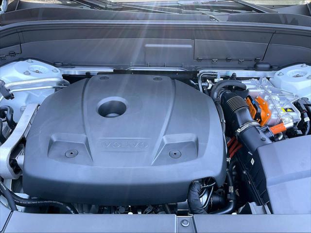 2026 Volvo XC90 Plug-In Hybrid Ultra, T8 AWD, Electric/Gasoline, Bright, 7 Seats