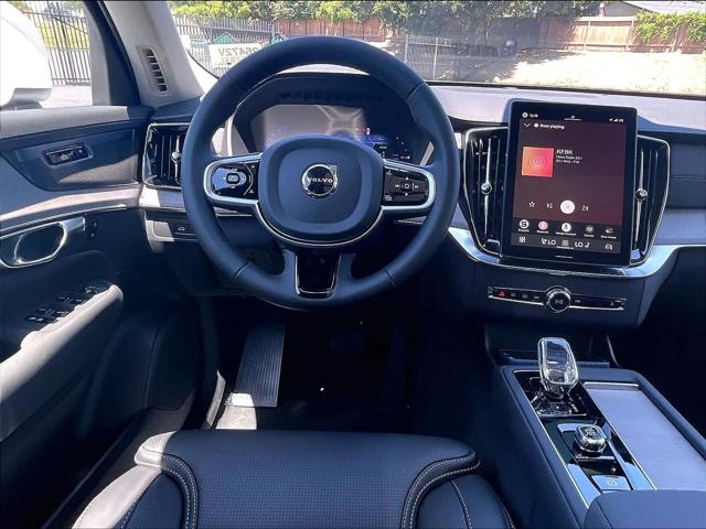 2026 Volvo XC90 Plug-In Hybrid Ultra, T8 AWD, Electric/Gasoline, Bright, 7 Seats