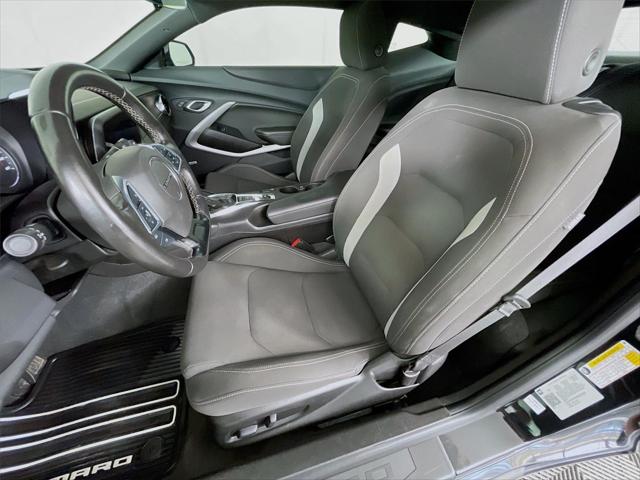 2022 Chevrolet Camaro RWD Coupe LT1