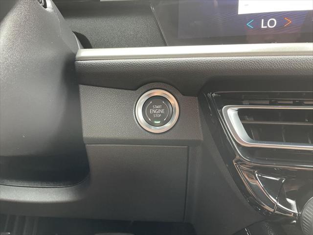 2025 Chevrolet Traverse AWD LT