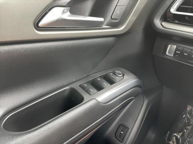 2025 Chevrolet Traverse AWD LT