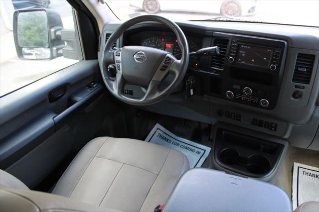2020 Nissan 3500 SL