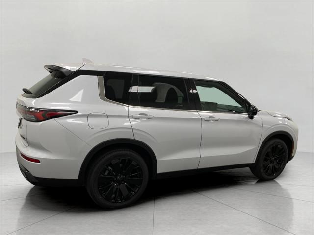 2026 Mitsubishi Outlander LE 1.5T S-AWC