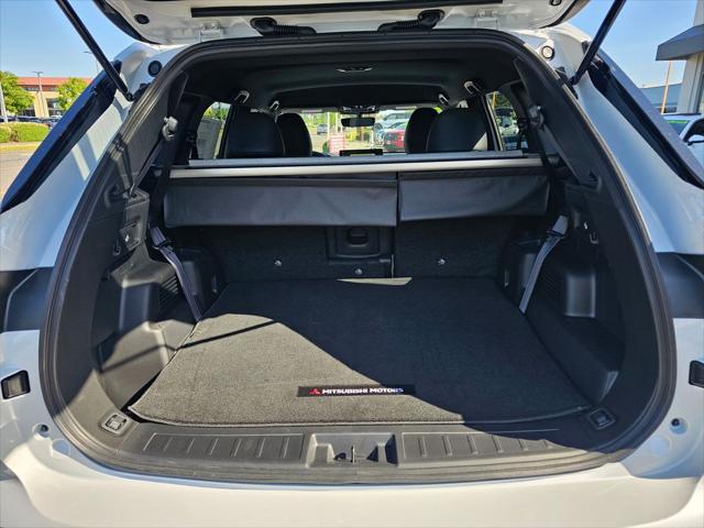 2026 Mitsubishi Outlander LE 1.5T S-AWC