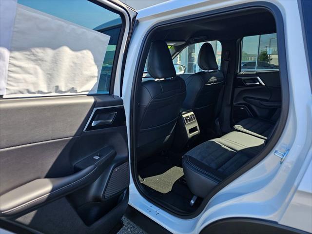 2026 Mitsubishi Outlander LE 1.5T S-AWC