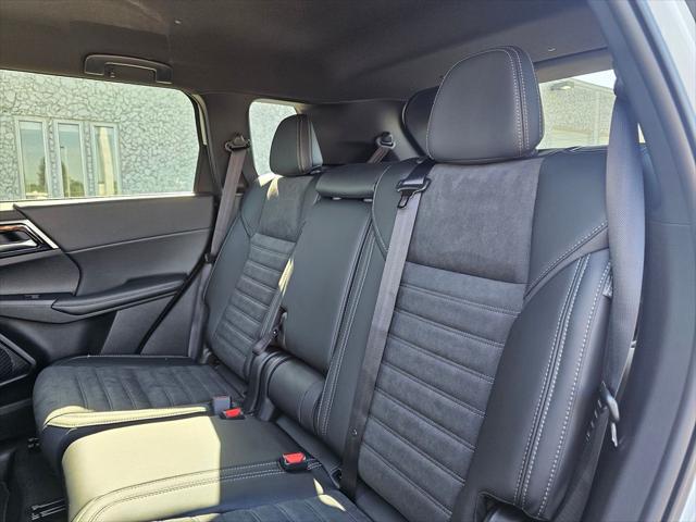 2026 Mitsubishi Outlander LE 1.5T S-AWC