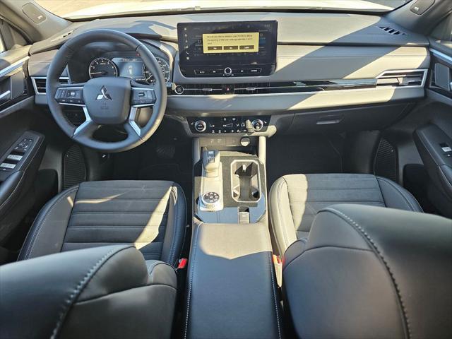 2026 Mitsubishi Outlander LE 1.5T S-AWC
