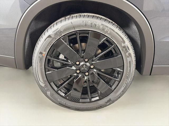 2026 Mitsubishi Outlander LE 1.5T S-AWC