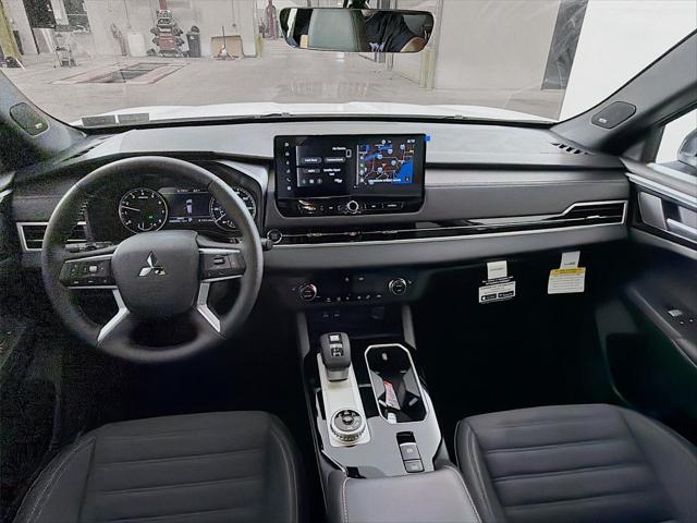 2026 Mitsubishi Outlander LE 1.5T S-AWC
