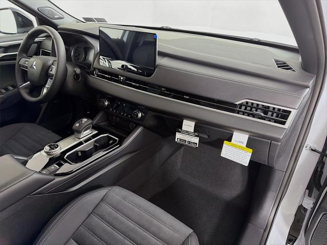 2026 Mitsubishi Outlander LE 1.5T S-AWC