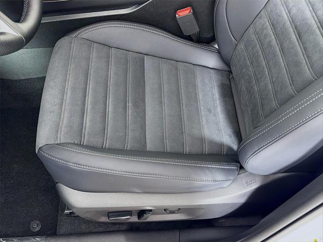 2026 Mitsubishi Outlander LE 1.5T S-AWC