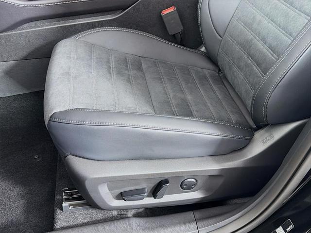 2026 Mitsubishi Outlander LE 1.5T S-AWC