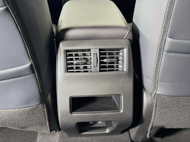 2026 Mitsubishi Outlander LE 1.5T S-AWC