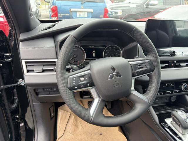 2026 Mitsubishi Outlander LE 1.5T S-AWC