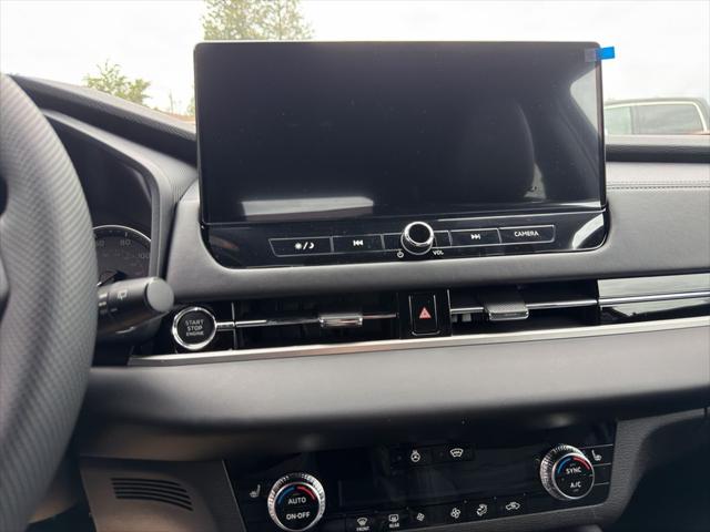 2026 Mitsubishi Outlander LE 1.5T S-AWC