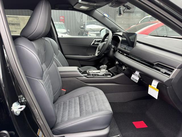 2026 Mitsubishi Outlander LE 1.5T S-AWC