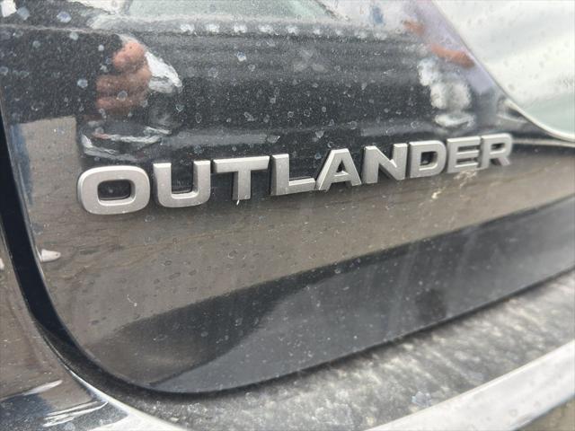 2026 Mitsubishi Outlander LE 1.5T S-AWC