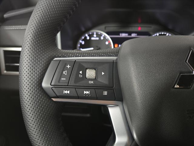 2026 Mitsubishi Outlander LE 1.5T S-AWC
