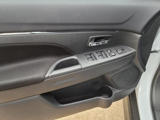 2026 Mitsubishi Outlander Sport 2.0 LE