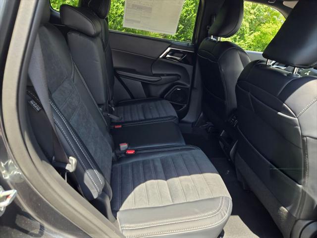 2026 Mitsubishi Outlander LE 1.5T S-AWC