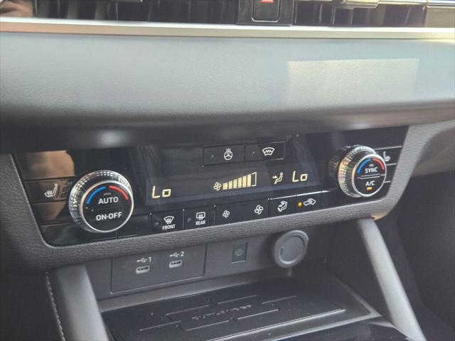 2026 Mitsubishi Outlander LE 1.5T S-AWC