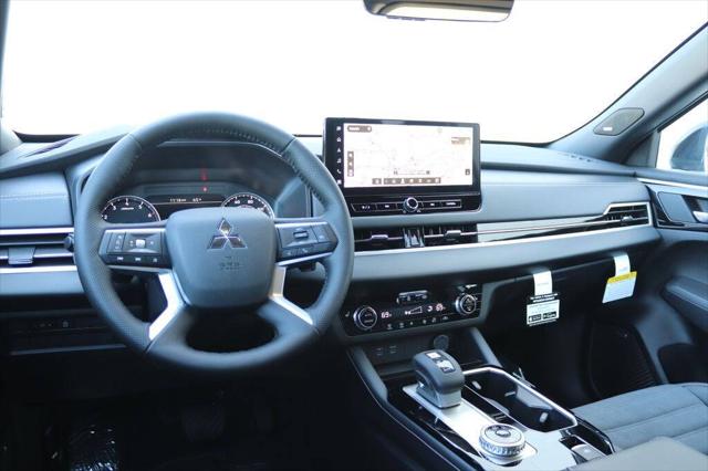 2026 Mitsubishi Outlander LE 1.5T S-AWC