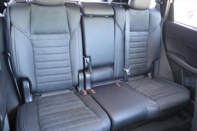2026 Mitsubishi Outlander LE 1.5T S-AWC