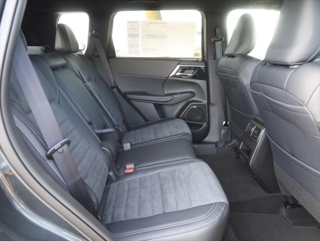 2026 Mitsubishi Outlander LE 1.5T S-AWC