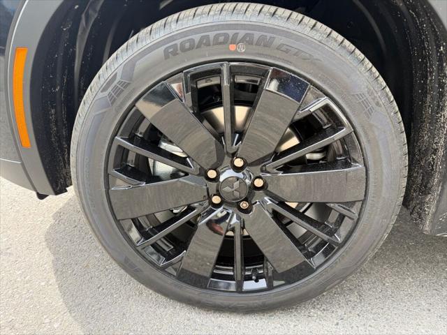 2026 Mitsubishi Outlander LE 1.5T S-AWC