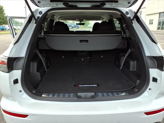 2026 Mitsubishi Outlander ES 1.5T S-AWC