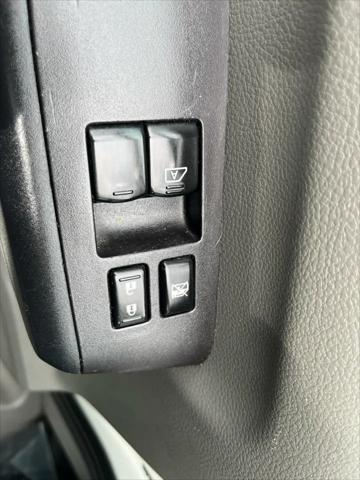 2016 Nissan 1500 S V6