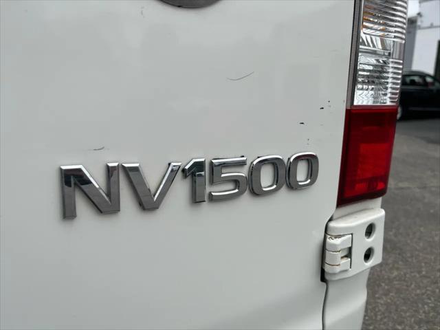 2016 Nissan 1500 S V6
