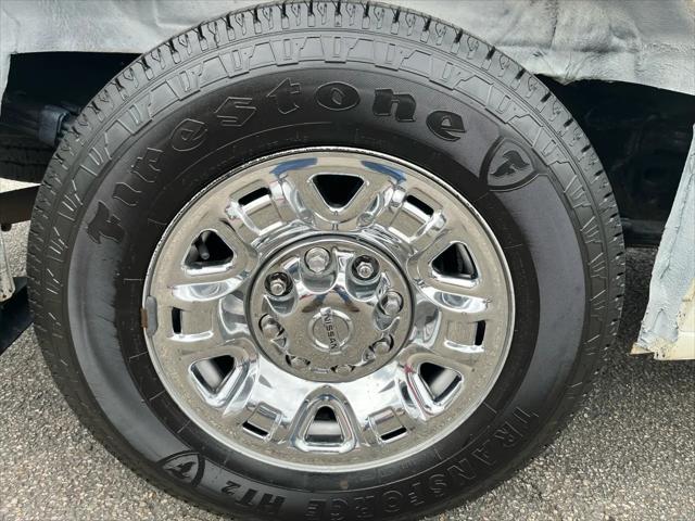 2016 Nissan 1500 S V6