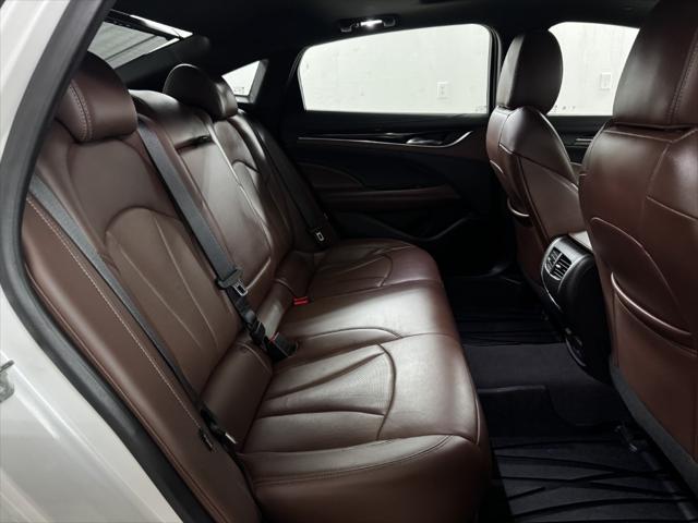 2019 Buick LaCrosse FWD Avenir