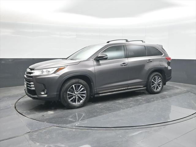 2017 Toyota Highlander XLE for sale in Houston, TX