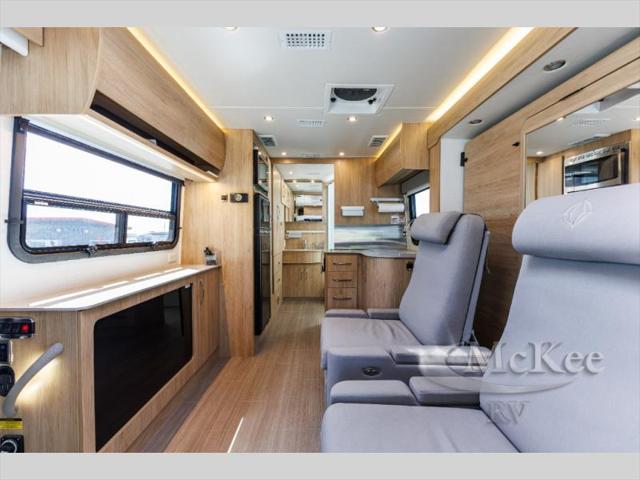 2022 Mercedes-Benz Sprinter 3500XD Chassis Standard Roof V6