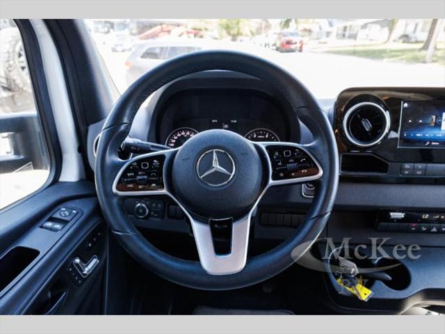 2022 Mercedes-Benz Sprinter 3500XD Chassis Standard Roof V6