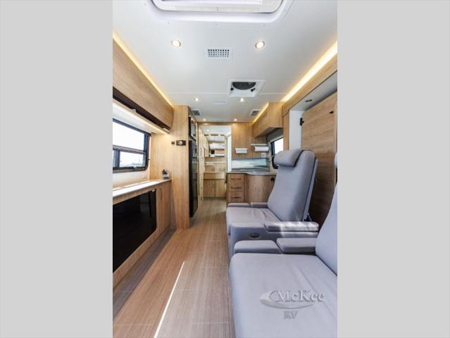 2022 Mercedes-Benz Sprinter 3500XD Chassis Standard Roof V6