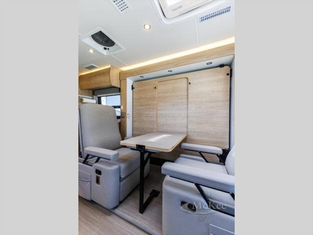 2022 Mercedes-Benz Sprinter 3500XD Chassis Standard Roof V6