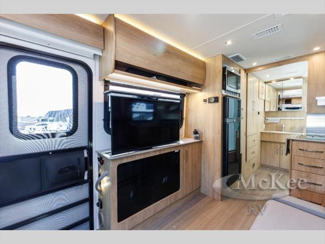 2022 Mercedes-Benz Sprinter 3500XD Chassis Standard Roof V6