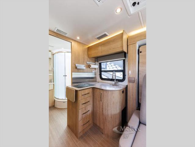 2022 Mercedes-Benz Sprinter 3500XD Chassis Standard Roof V6