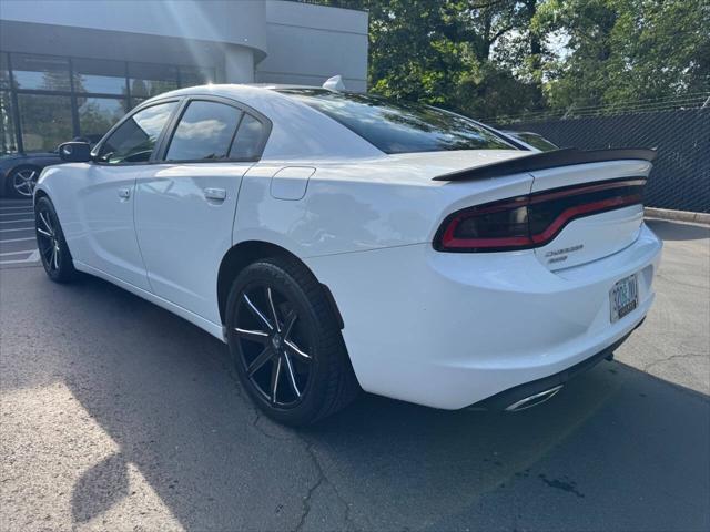 2016 Dodge Charger SXT