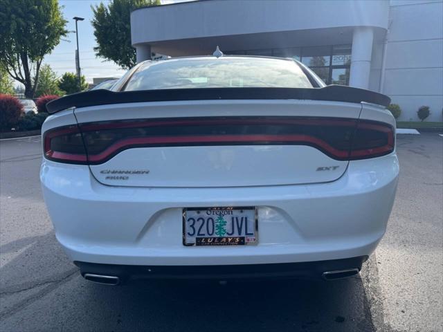 2016 Dodge Charger SXT