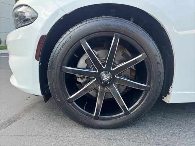 2016 Dodge Charger SXT