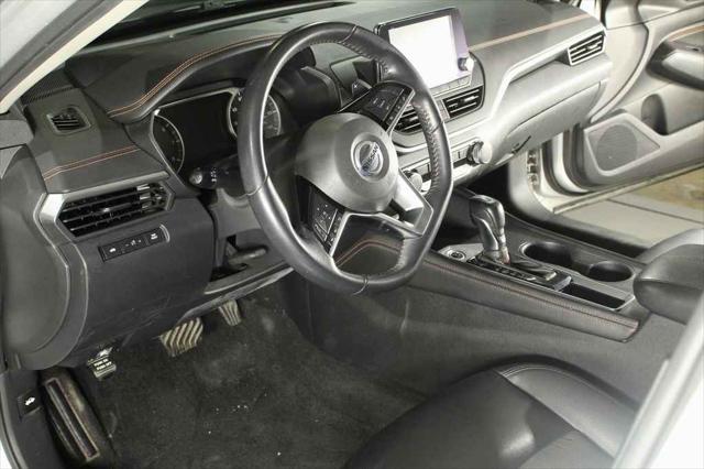 2020 Nissan Altima SR FWD