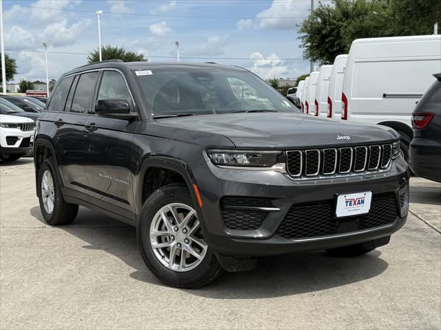 2026 Jeep Grand Cherokee Laredo 4x2